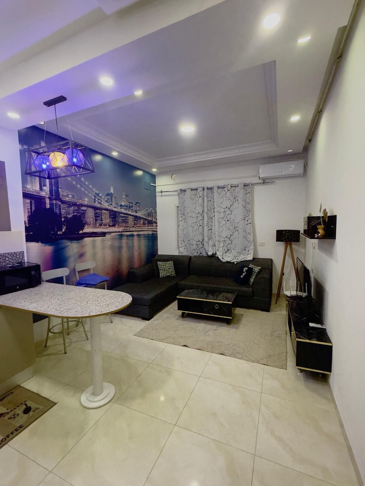S+1 meublé avec balcon et cuisine équipée — centre-ville de Siliana
